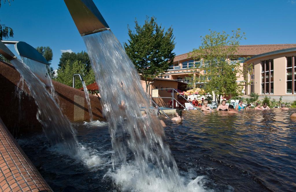 Martfu Hotel Thermal Spa Екстер'єр фото